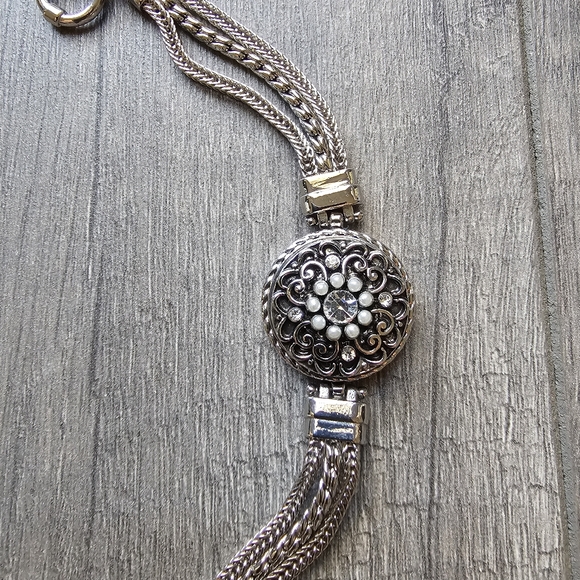 Women's Bracelet - Picture 2 of 5